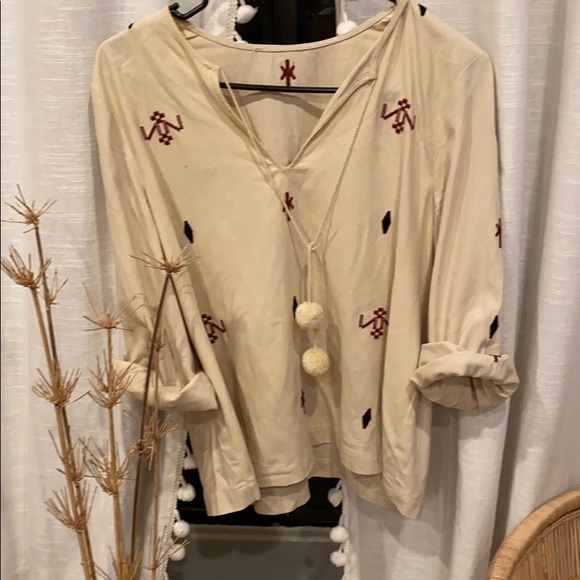 • VTG • Tribal Embroidered Blouse • - Picture 2 of 4